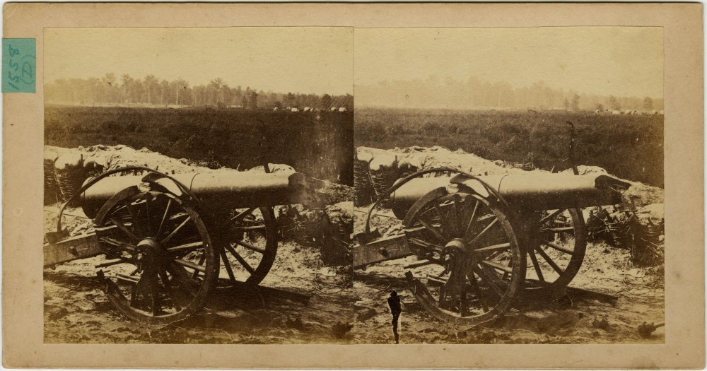 Disabled Confederate 24 pound gun at Port Hudson, La.